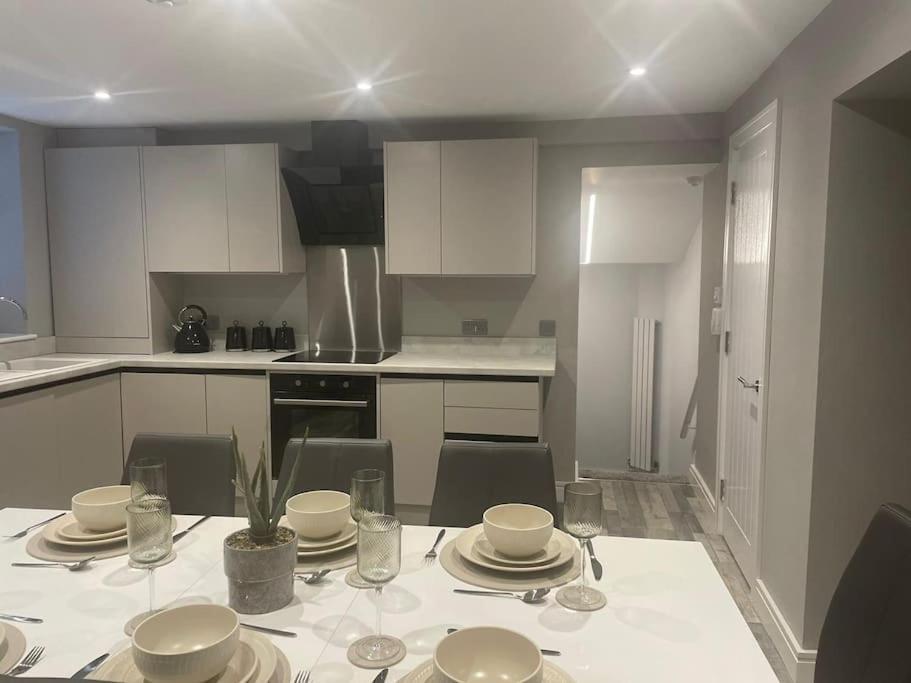 Rivendell Modern 2 Bedroom Apartment In St Peters Village Sleeps 6 Бродстерс Екстер'єр фото